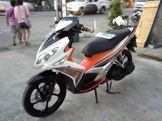 Yamaha Nouvo อิลิแก้น 135cc (ล้อแม็กซ์) เล่มทะเบียนพร้อม ราคาถูกๆครับ