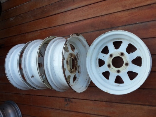 ขายล้อแม็ก mazda family ขอบ13 5รู แม็กใส่กระบะ ขายตามสภาพ