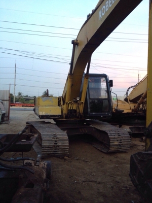 ขายด่วน kobelco sk 200 mark III