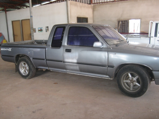 โตโยต้า  ปี35  ตามสภาพ  105000   บาท