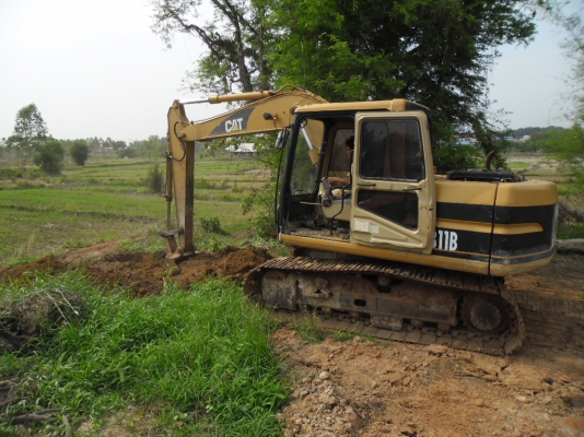 ด่วนสภาพเก่านอกขายรถแบคโฮ CAT 311 B รถสวยสภาพ 80 \% เครื่องดีปั้มดีดีทุกอย่าไฟฟ้าเตมเอวแน่นทำงานเร็วมากง ด่วนสภาพเก่านอกขายรถแบคโฮ CAT 311 B รถสวยสภาพ 80 \% เครื่องดีปั้มดีดีทุกอย่าไฟฟ้าเตมเอวแน่นทำงานเร็วมากง