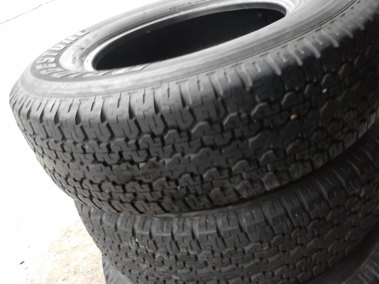 คมทุกเส้น 245/70R16 BRIDGE STONE DUELER H/T 840 มีชุด 4 เส้น พึ่งถอดจากแม๊ก  โทร.081-427-3941