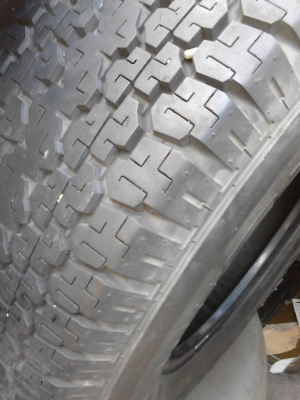 คมทุกเส้น 245/70R16 BRIDGE STONE DUELER H/T 840 มีชุด 4 เส้น พึ่งถอดจากแม๊ก  โทร.081-427-3941