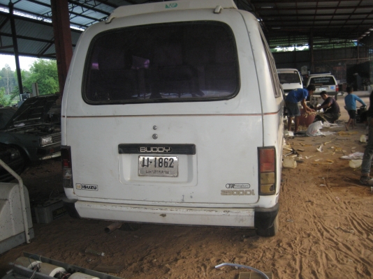 รถตู้โตโยต้า(2) รถประมูล  มังกรทอง   80000 บาท