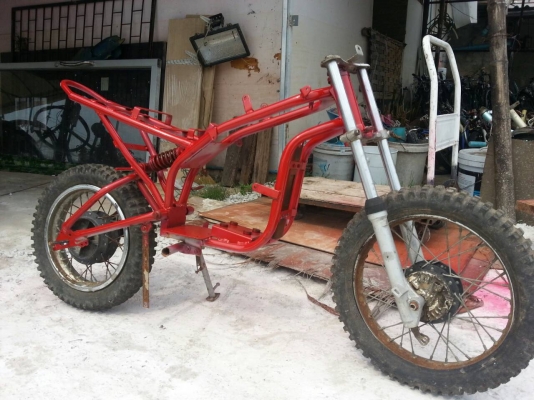 ขายโครงพร้อมล้อสำหรับนักปั้น2900สนใจ0853647170