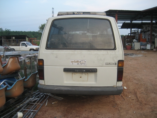 รถตู้ โตโยต้า (3) รถประมูล 72000 บาท รถตู้ โตโยต้า (3) รถประมูล 72000 บาท