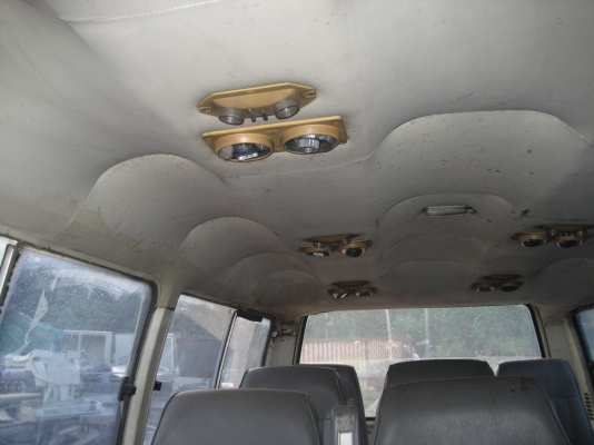 รถตู้ โตโยต้า (3) รถประมูล 72000 บาท รถตู้ โตโยต้า (3) รถประมูล 72000 บาท