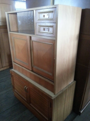 ขายตู้ไม้ญีปุ่นมีหลายใบหลายราคาสนใจ0853647170 ขายตู้ไม้ญีปุ่นมีหลายใบหลายราคาสนใจ0853647170