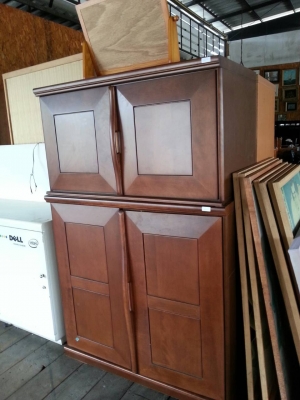 ขายตู้ไม้ญีปุ่นมีหลายใบหลายราคาสนใจ0853647170 ขายตู้ไม้ญีปุ่นมีหลายใบหลายราคาสนใจ0853647170