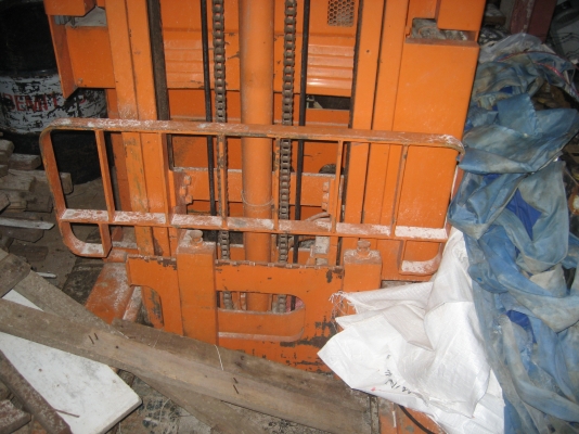 ฟอร์คลีฟ  ไฟฟ้า  รถประมูลหลวงมา   130000 บาท