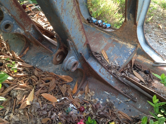 ขายด่วน ใบมีดดันรถขุด KOBELCO SK120-135  มี 2  อันสภาพสวย ถอดออกจากรถไว้ ไม่ได้ใช้