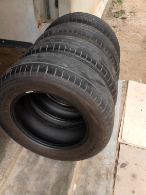205/65R15 GOODYEAR DURAPLUS  มี ชุด 4 เส้น  TEL.081-427-3941