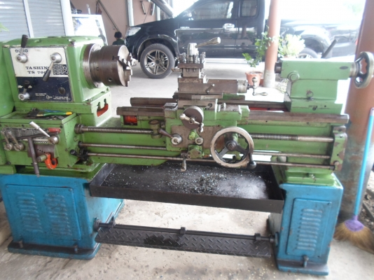แท่นกลึง 5 ฟุต  3 เพลา เกียร์บล็อก  79,000  สนใจติดต่อ อ้อม 0898217996