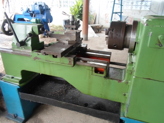 แท่นกลึง 5 ฟุต  3 เพลา เกียร์บล็อก  79,000  สนใจติดต่อ อ้อม 0898217996