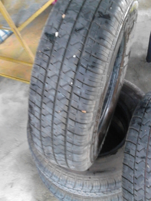 195R14 ยางปี13. เส้นยังแดงอยู่   195R14   มี 4;เส้น  tel.081-427-3941