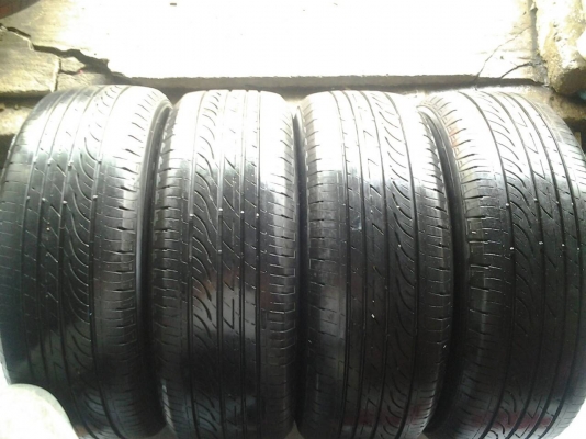 ขายยาง BRIDGESTONE GR-90 215-50-17 ปี11 ดอกเต็ม ไม่บวม ชุดละ 4,400 บาท