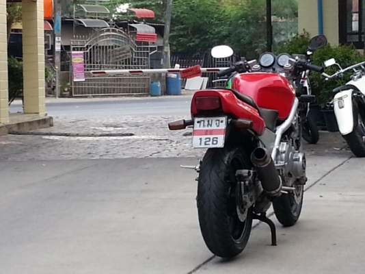 วุฒินนบุรี// ขาย CB1 ปี92 ทะเบียนแท้ๆพร้อทโอนขนส่งรถพร้อมใช้คับเครืองดีมาก