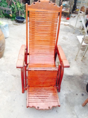 ขายเก้าอี้โยกไม้สัก ส่งให้แล้วคับพี่