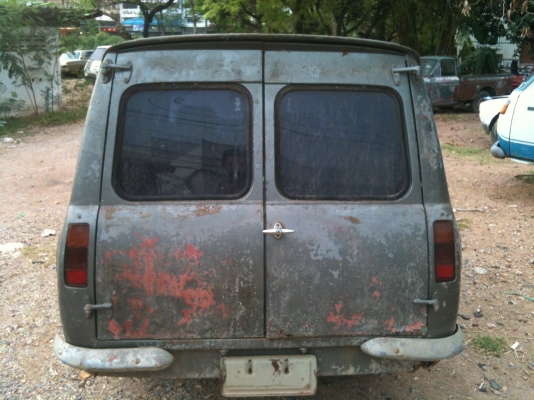 ฟอร์ด เอสคอร์ทแวน รถมือเดียว เครื่องเดิม พร้อมโอน 35,000 ฟอร์ด เอสคอร์ทแวน รถมือเดียว เครื่องเดิม พร้อมโอน 35,000