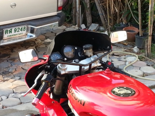 วุฒินนบุรี// GSX400R7SPทะเบียนแท้พร้อมโอนรถสภาพสวยเครื่องดีเดินเบานิ่งๆแฟริ่งเดิมๆ