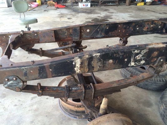 ขายแคสซี 6ล้อ Hino Km มีทะเบียน พร้อมช่วงล่าง