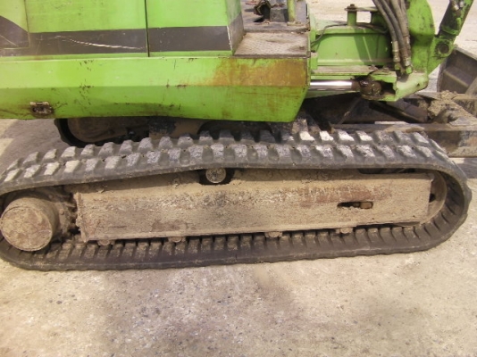 รถขุดมิซูmm30 คอนโทนสั้นเก่านอกตรวจสภาพเรียบร้อยแล้วพร้อมใช้งาน ราคา 250,000มาทดลองขับได้ ปั๋มนิ้วใหญ่ http://youtu.be/AV-ft9EElc0