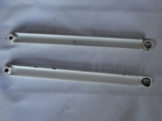 เหล็กจับบังโคลนหน้า k-125 สนใจโทร.081-005-8785