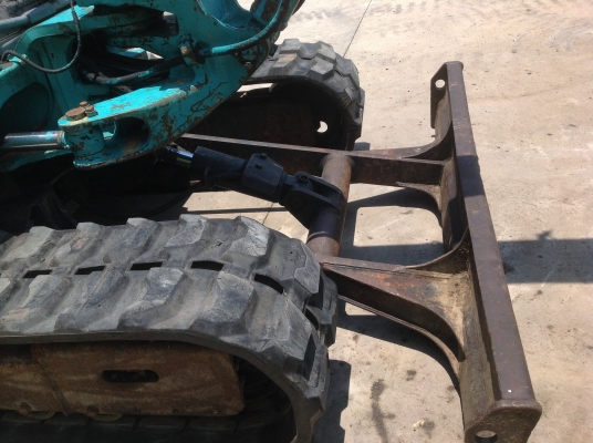 ขายรถแบคโฮ KOMATSU PC40-7 แทร็กเหล็ก มือสองญี่ปุ่น