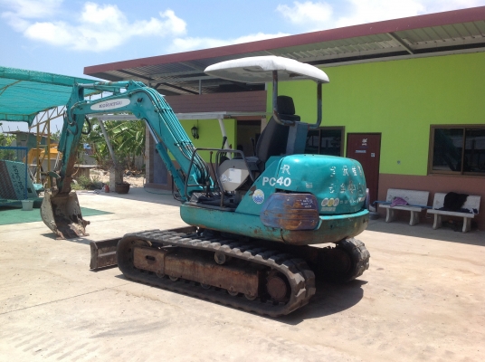 ขายรถแบคโฮ KOMATSU PC40-7 แทร็กเหล็ก มือสองญี่ปุ่น