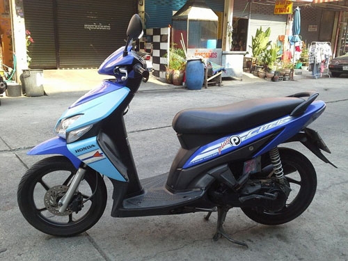 Click play ปี 50 สีน้ำเงิน ฟ้า ล้อแม็ค รถสวย เครื่องเดิมๆ เอกสารครบ