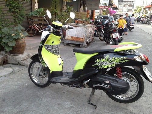 Fino ปี 54 สีเขียว ดำ รถสวย เครื่องเงียบกริบ ชุดสีสด ทดลองขับได้ทุกวันจ้า