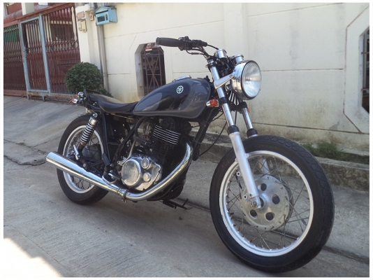 -------  Yamaha Sr400 ราคา 45,000 บาท  ------