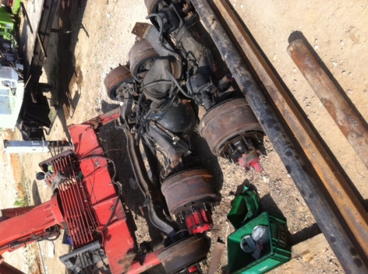 ขายเสื้อเพลาโบกี้(เพลาเดียว) พร้อมคานหน้า ฮีโน่ โปรเฟีย