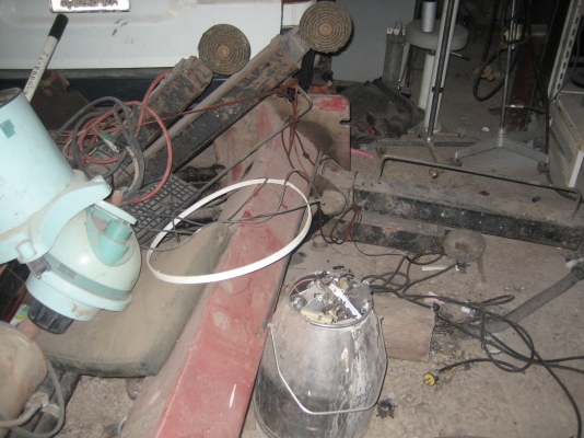 เครื่องปั่นไฟ  มีหลายรุ่นหลายขนาด  ของประมูลรวมๆหลายอย่าง