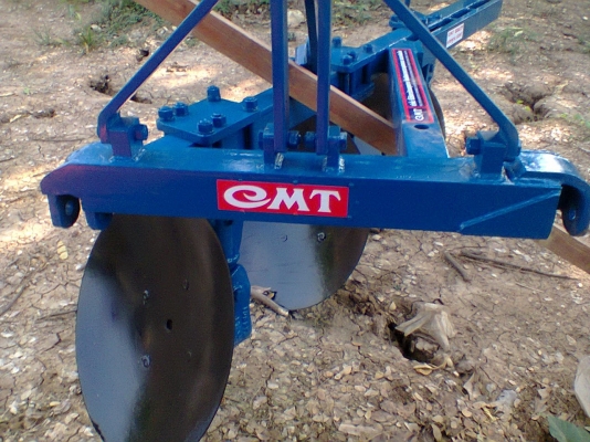 ขายพานสามโครงสี่ของ CMT