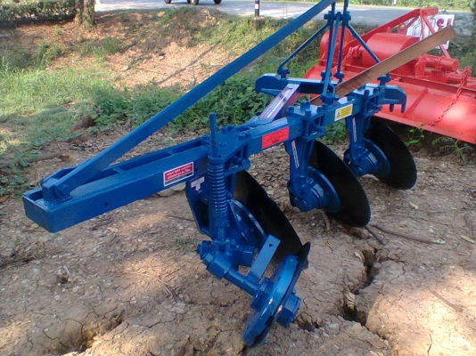 ขายพานสามโครงสี่ของ CMT