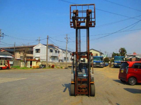 KOMATSU FD18-20ขนาด 1.8ตัน เสาสูง3เมตร เกียร์ออร์โต้ เครื่องดีเซล4D92E ฮิ้งฟอร์ค งากระดกได้ รถญี่ปุ่นแท้ ราคาต่อรองได้0816161541รับประกันเครื่องเกียร์