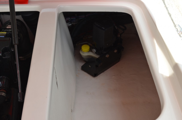 Tahoe Q4 4.3L Mercury I/O 2006 19 Ft. 5 Inch. Tahoe Q4 4.3L Mercury I/O 2006 19 Ft. 5 Inch.