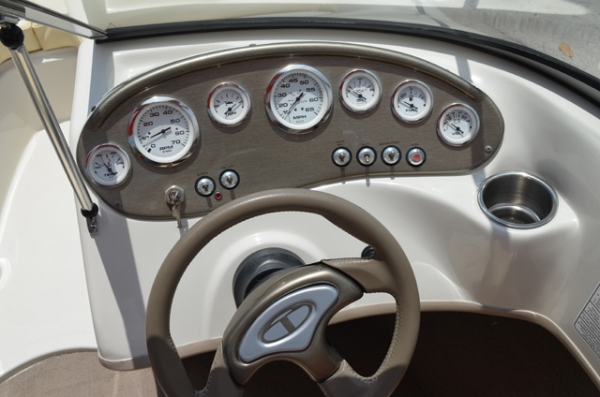 Tahoe Q4 4.3L Mercury I/O 2006 19 Ft. 5 Inch. Tahoe Q4 4.3L Mercury I/O 2006 19 Ft. 5 Inch.