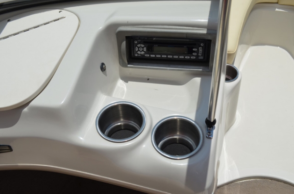 Tahoe Q4 4.3L Mercury I/O 2006 19 Ft. 5 Inch. Tahoe Q4 4.3L Mercury I/O 2006 19 Ft. 5 Inch.