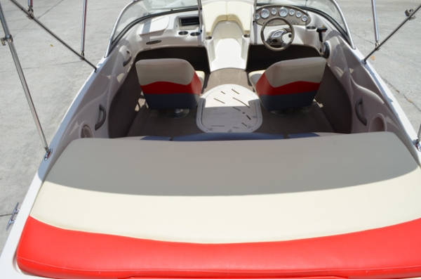 Tahoe Q4 4.3L Mercury I/O 2006 19 Ft. 5 Inch. Tahoe Q4 4.3L Mercury I/O 2006 19 Ft. 5 Inch.