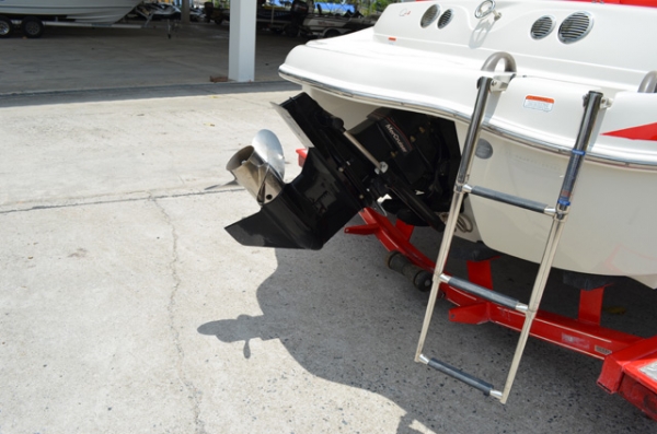 Tahoe Q4 4.3L Mercury I/O 2006 19 Ft. 5 Inch. Tahoe Q4 4.3L Mercury I/O 2006 19 Ft. 5 Inch.