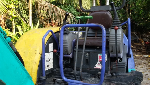 ขายรถขุดเล็ก komatsu35mr เทียบเท่ารุ่น9สภาพพร้อมใช้ราคาไม่แพง ขายรถขุดเล็ก komatsu35mr เทียบเท่ารุ่น9สภาพพร้อมใช้ราคาไม่แพง