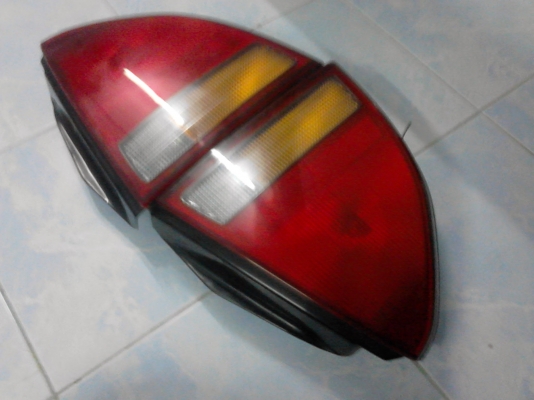 ไฟท้ายฮอนด้า พรีลูด แท้ คู่ล่ะ 2000 บาท