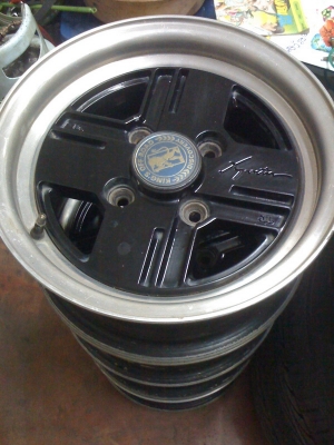 แม็ก 13 นิ้ว รู 114 สภาพ สวย 4 ล้อ