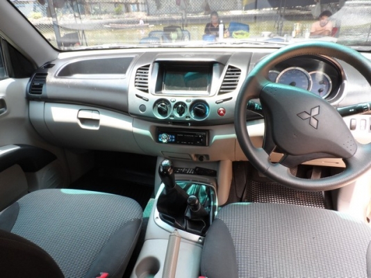 MITSUBISHI TRITON MEGACAB GLX 4WD 2.5 MT ปี 2005 รถบ้านพร้อมใช้ จัดไฟแนนซ์ได้ ไม่ต้องมีคนค้ำ T.086-527-9533 MITSUBISHI TRITON MEGACAB GLX 4WD 2.5 MT ปี 2005 รถบ้านพร้อมใช้ จัดไฟแนนซ์ได้ ไม่ต้องมีคนค้ำ T.086-527-9533