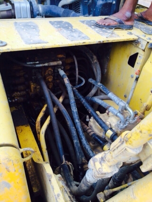 ขายรถแบ็คโฮ Komatsu PC 200-8 ไมล์ชั่วโมง 12,xxx ปี 2008 เอกสารใบแจ้งจำหน่าย
