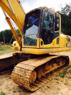 ขายรถแบ็คโฮ Komatsu PC 200-8 ไมล์ชั่วโมง 12,xxx ปี 2008 เอกสารใบแจ้งจำหน่าย