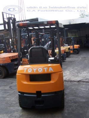 ขายรถ โฟล์คลิฟท์ TOYOTA รุ่น 7-FG15