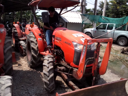 36แรง ใบดันหน้าเครื่องรถประมูลมาราคาถูก ราคามีใว้ให้ต่อครับ กำไรนิดหน่อยก็เอา รถผมได้เลือกและทดสอบขับด้วยตัวเองทุกคัน รัปรองว่าใช้ได้อีกนานครับ 36แรง ใบดันหน้าเครื่องรถประมูลมาราคาถูก ราคามีใว้ให้ต่อครับ กำไรนิดหน่อยก็เอา รถผมได้เลือกและทดสอบขับด้วยตัวเองทุกคัน รัปรองว่าใช้ได้อีกนานครับ